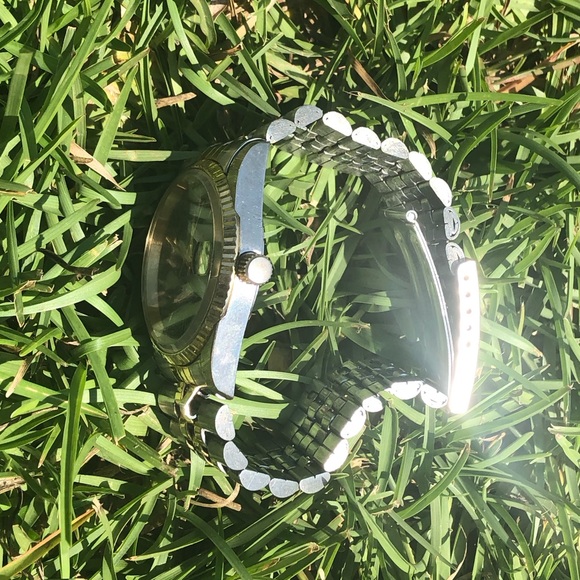 GENIVA mens two tone watch - Picture 4 of 4